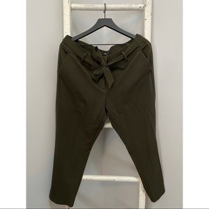 LOFT Petite Marisa Crop Pants